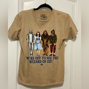 Wizard of Oz SS Tee SZ XS NWT